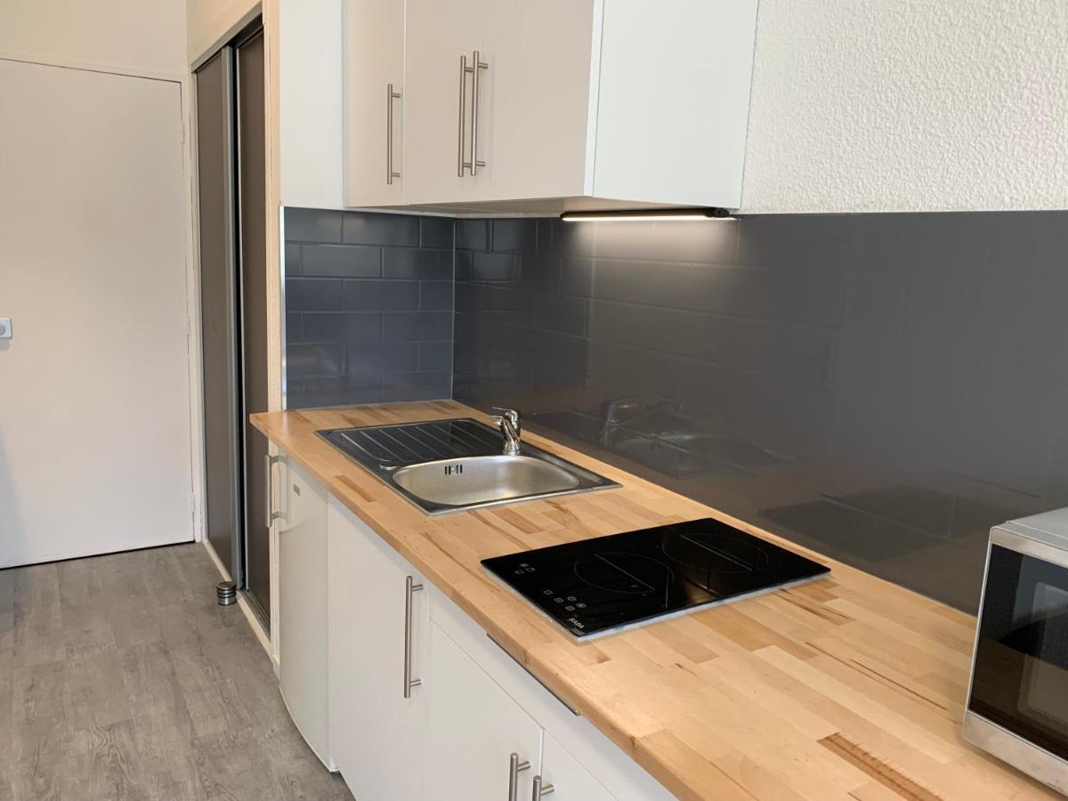 Apartment Entierement Renove Avec Parking Gratuit *